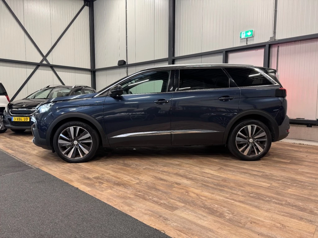Hoofdafbeelding Peugeot 5008