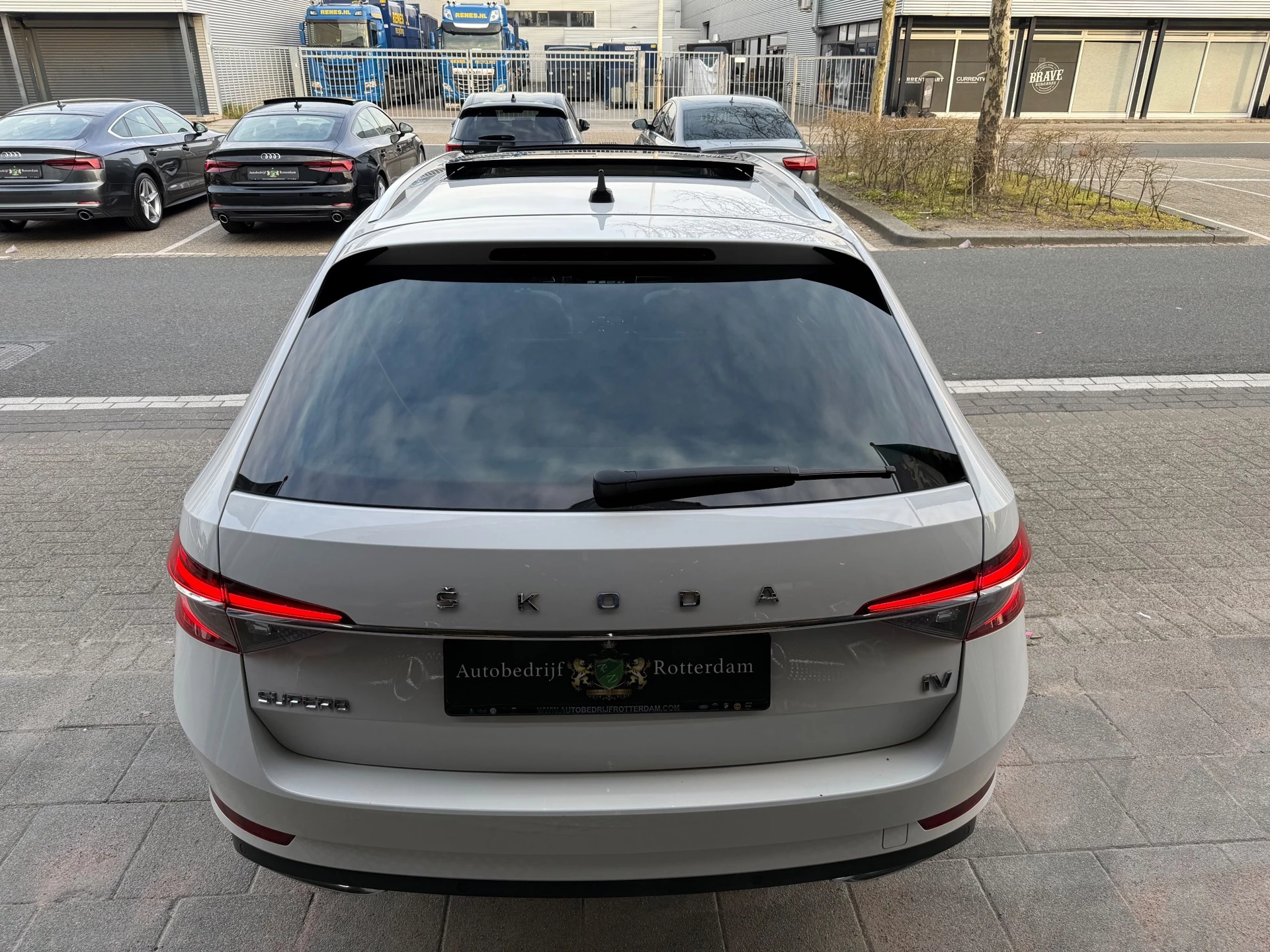 Hoofdafbeelding Škoda Superb