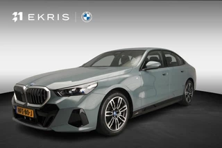 BMW i5 Sedan eDrive40 | M-Sportpakket | LED | Navigatie | Trekhaak | Active cruise | Sportstoelen | DAB | Alu 19 inch