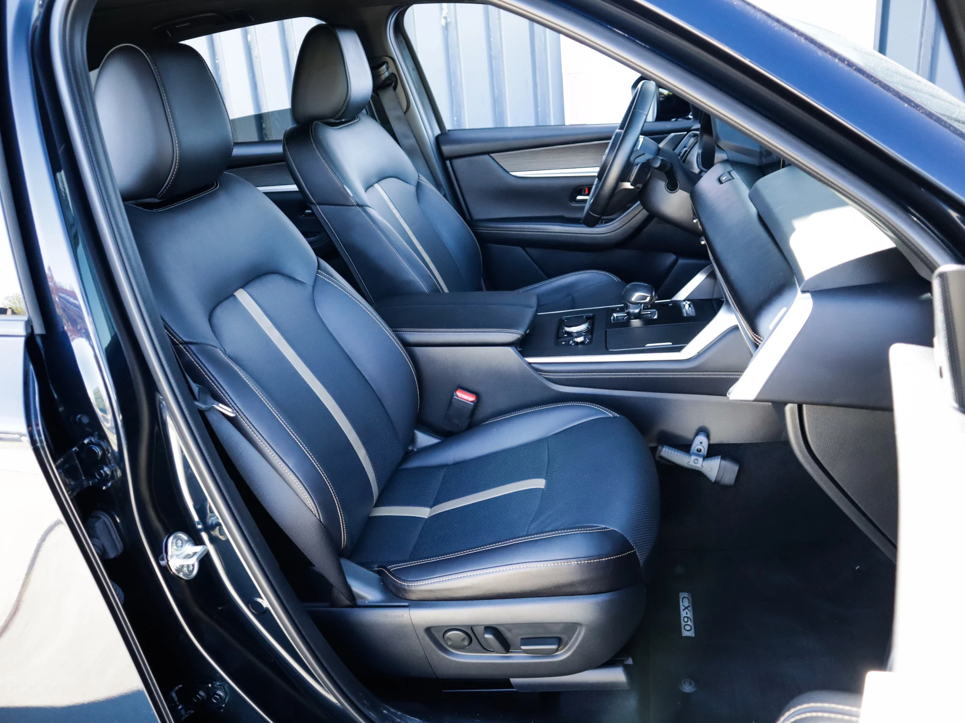 Hoofdafbeelding Mazda CX-60